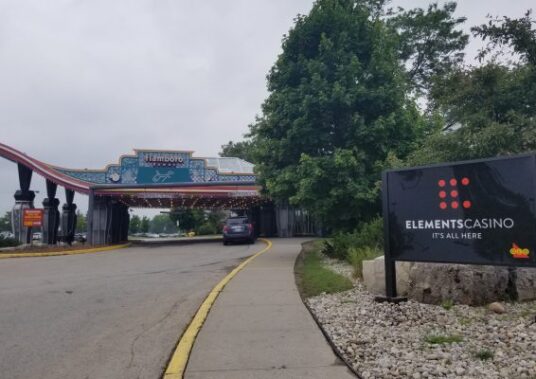 Elements Casino Flamboro Front Entrance